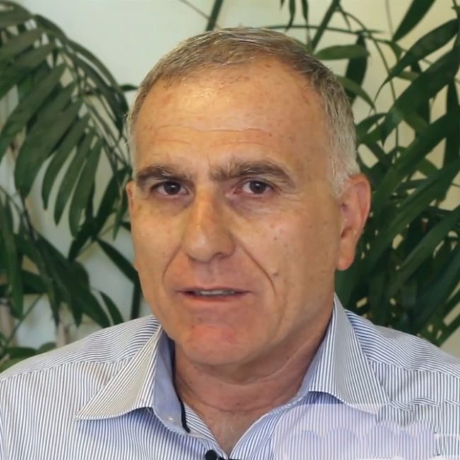 ארנון מוכתר – מבקר פנימי ברשות מקומית גדולה | מדיטציה טרנסנדנטלית